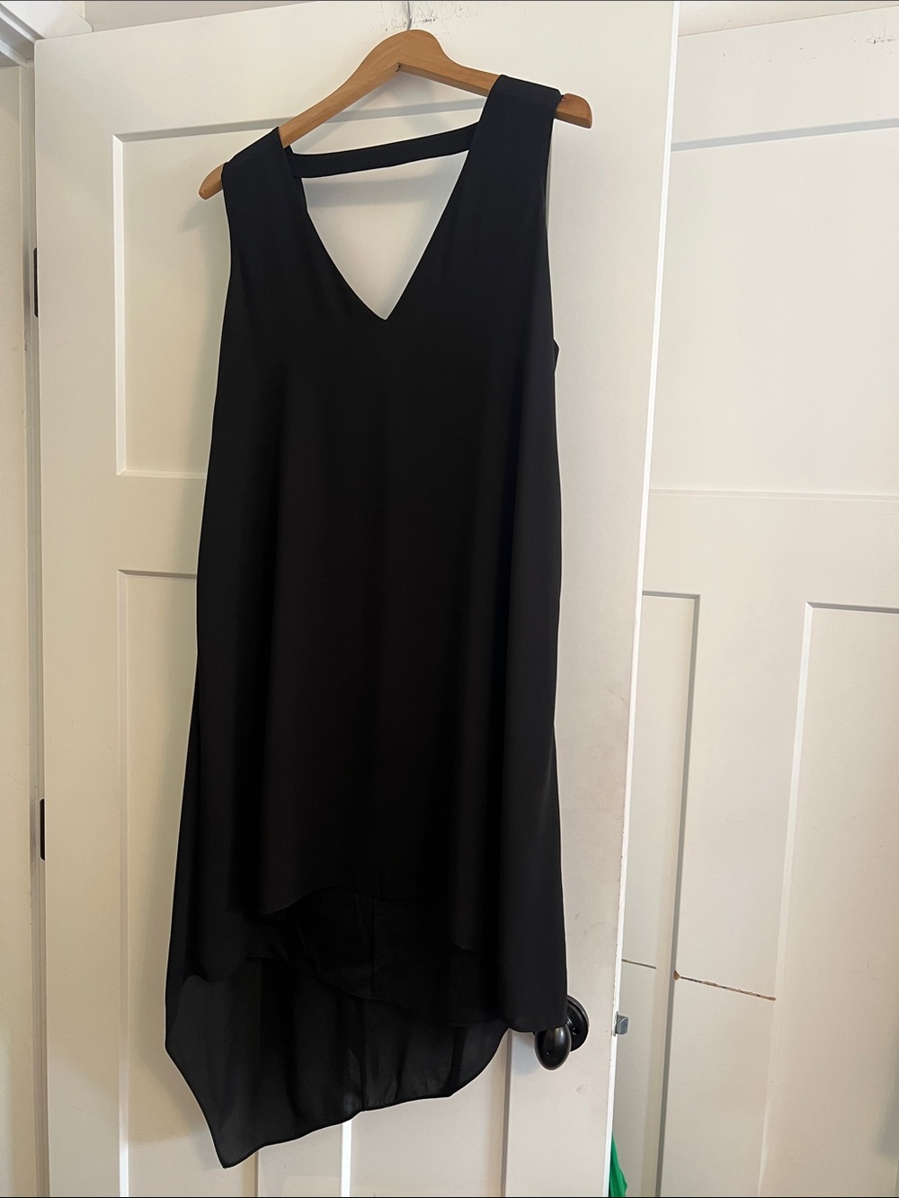 BCBGMaxAzria Black V-Neck High-Low Sleeveless Dress